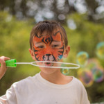 TigerBlowingBubbles